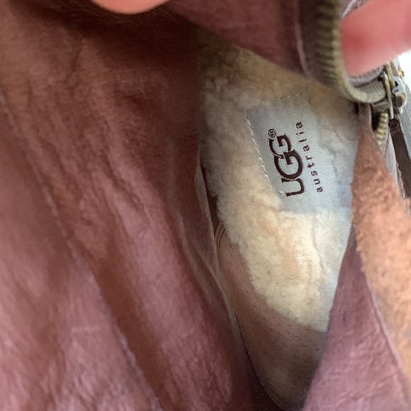 🌻SALE!🌻UGG Australia Conor leather antique hammered studded brown biker boot - Picture 5 of 7